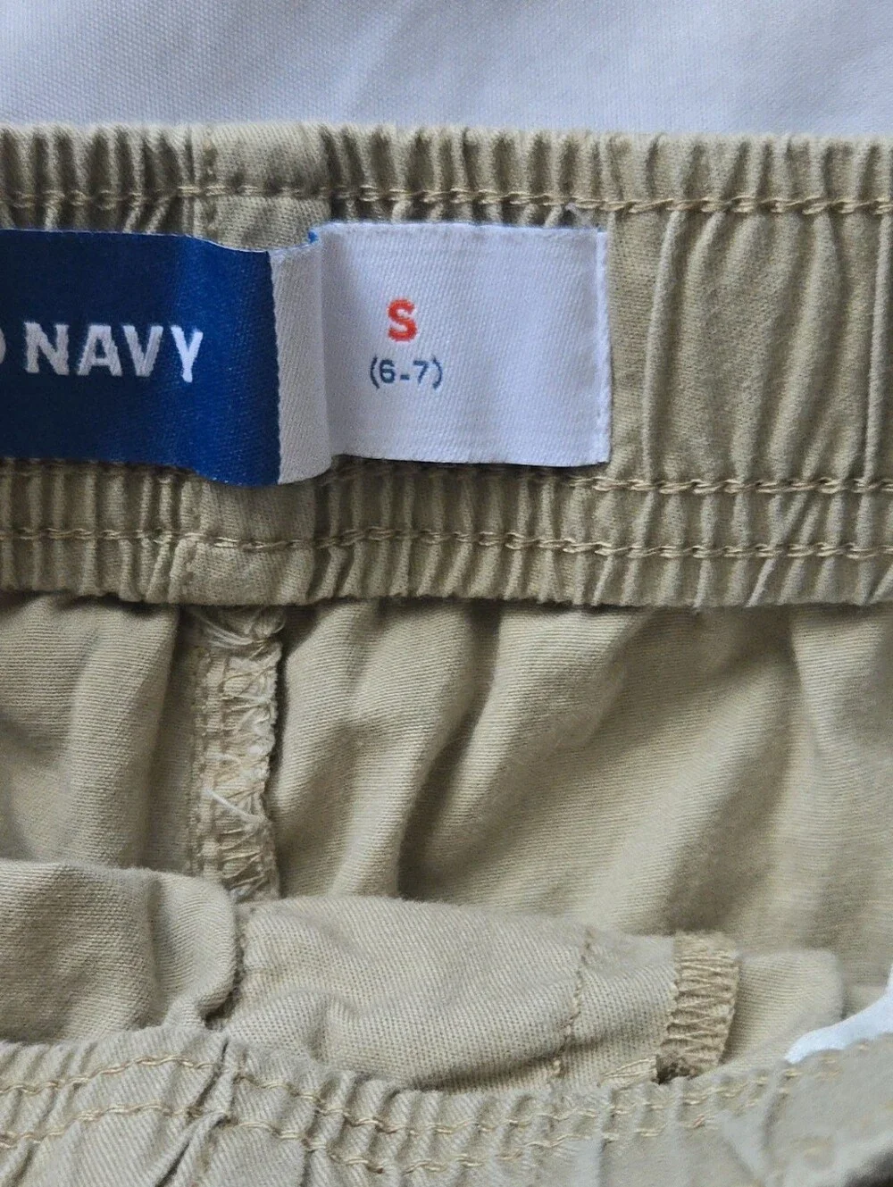 Old Navy Boys Size S 6-7 Khaki Elastic-Waist Drawstring Shorts Summer Great Con